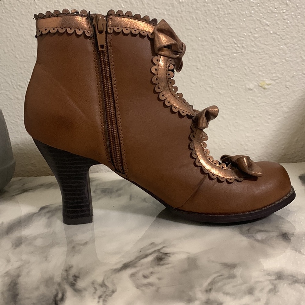Dolce by Mojomoxy women’s ankle boots size 7.5M - Picture 10 of 12